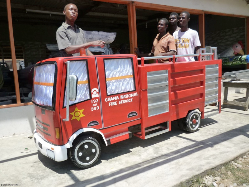 Illustration for article titled Ghana's coffin art lets people bury their loved ones in style